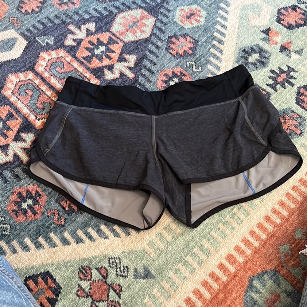 Lululemon speed short. Dark gray and black.